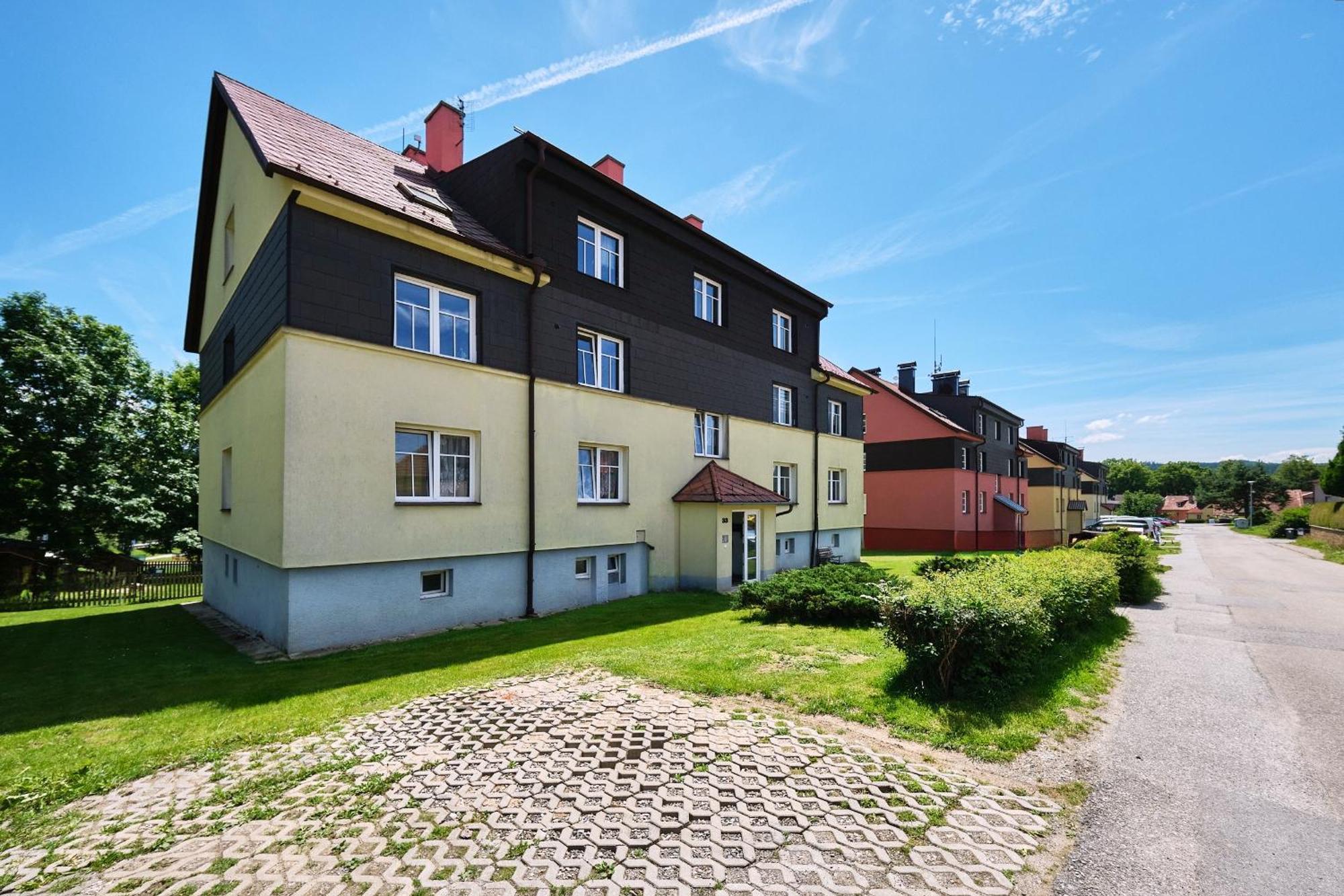 Apartman U Lipna-Frymburk 5 Exterior photo